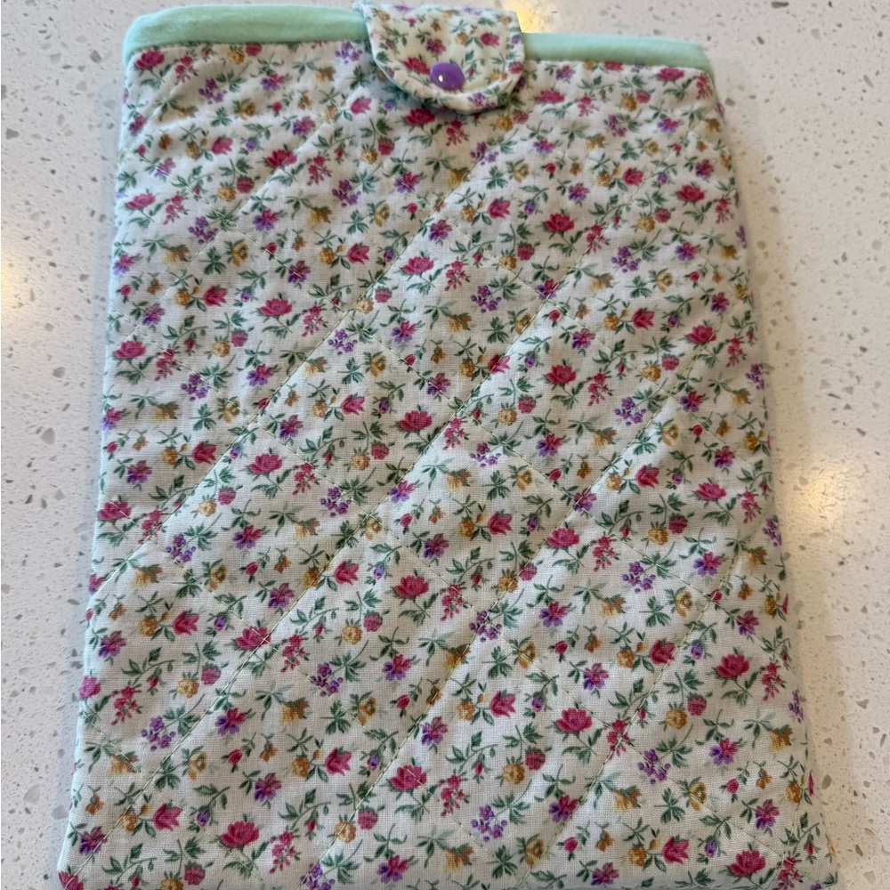 Dainty Flowers Book iPad Sleeve Bag Cover Quilted Fabric Padded Christmas Gifts